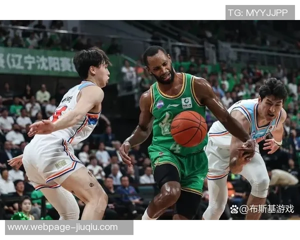 新疆与广东篮球对决比分揭晓精彩瞬间回顾与分析